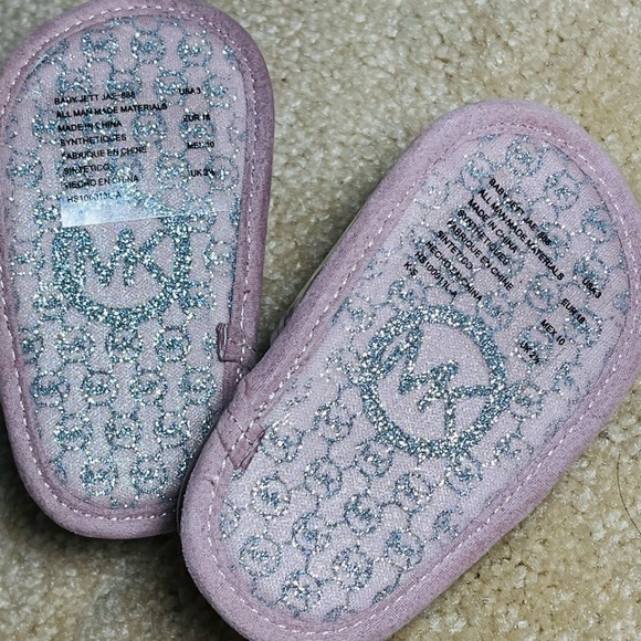 Michael Kors Sandals size 3 toddlers - Picture 7 of 7